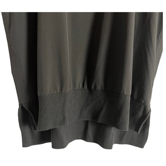 Athleta Zephyr Short Sleeve Tee in Arbor Olive Green Size Small - Picture 6 of 8